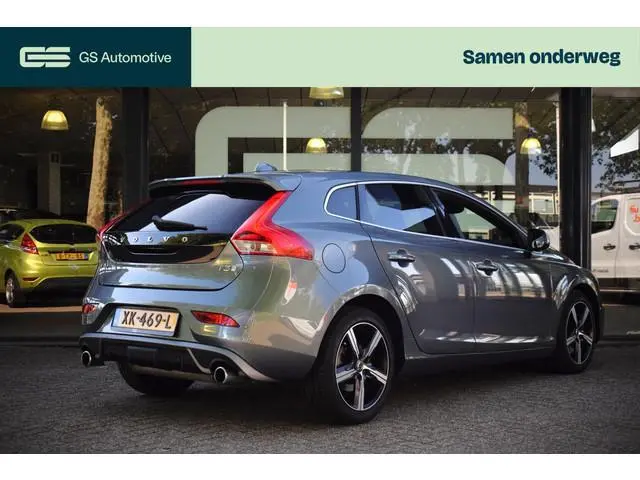 Volvo V40 1.5 T3 Polar+ Sport |PANO|AUTOMAAT|CRUISE|LED