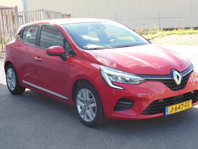 Renault Clio 1.0 TCe Zen Staat in Hoogeveen