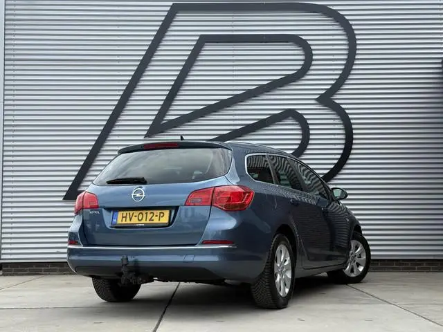 Opel Astra Sports Tourer 1.4 Turbo Blitz 1e Eigenaar|Navi|Airco|Cruise|Trekhaak|PDC|Dealer Onderhoud...