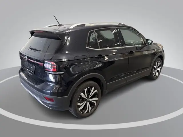 Volkswagen T-Cross 1.0 TSI 110pk DSG Style · Camera · Keyless · Stoelverwarming · Apple/Android Car...
