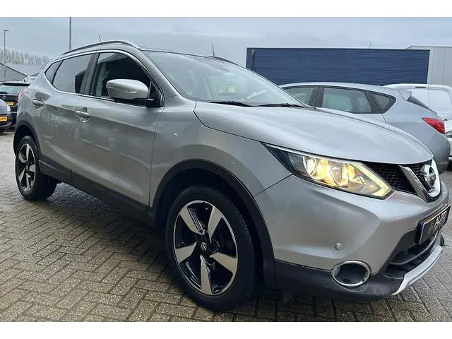 Nissan Qashqai 1.2 Connect Edition | AUTOMAAT | BOMVOL | NL Auto | 360 Camera | Pano | Trekhaak | Ke...