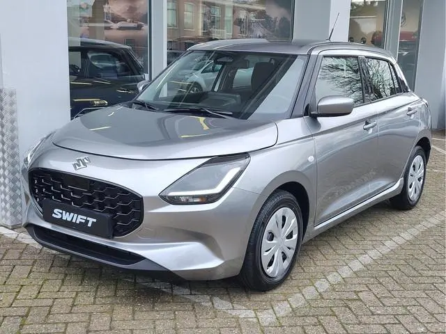 Suzuki Swift 1.2 COMFORT SMART HYBRID Direct Leverbaar | Tot 10 JAAR GARANTIE! | Inclusief € 2.200,-...