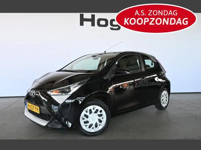 Toyota Aygo 1.0 VVT-i x-play limited Airco LED Carplay 1e Eigenaar Goed Onderhouden! Inruil Mogelijk...