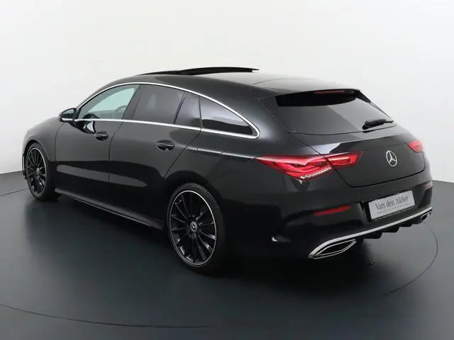 Mercedes-Benz CLA-klasse Shooting Brake 200 AMG 164pk // Panoramadak // Sfeerverlichting // Privacy...