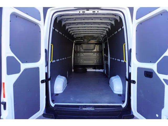 Volkswagen Crafter 35 140pk Automaat Facelift L4H3/L3H2 Apple Carplay Camera Cruise control Standkac...