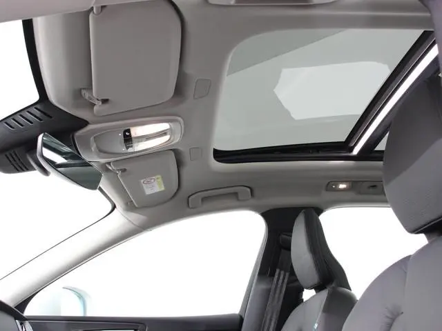 Volvo XC60 2.0 T6 Plug-in hybrid AWD Plus Bright 398pk Full LED Cruise Control + Pilot Assist Parkee...