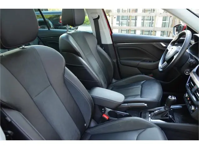 ŠKODA Kamiq 1.0 TSI Business Edition Pano, Leder, 18" Alu enz