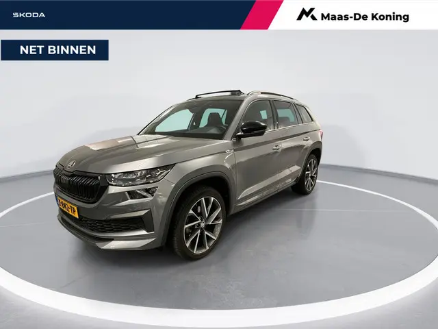 Skoda Kodiaq 1.5 TSI 150pk DSG Sportline Business · Panoramadak · Camera · Matrix LED · Inklap. Trek...