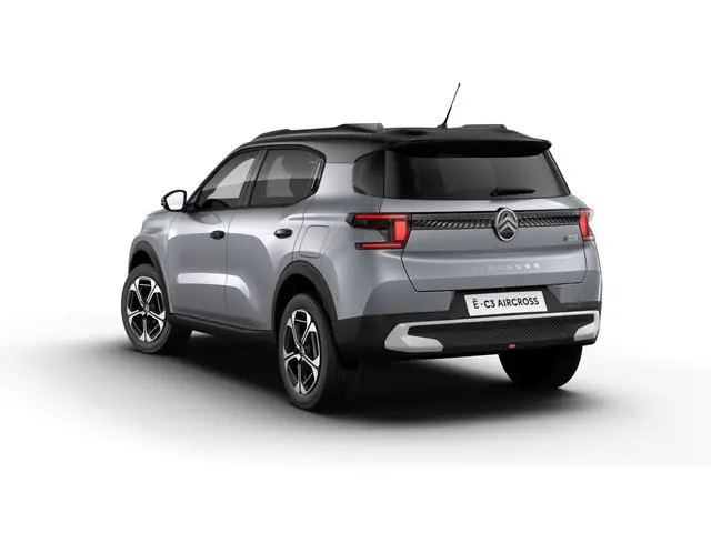 Citroën Ë-C3 Aircross Max 113pk Comfort Range 44 kWh | 11kw 3-fase lader | head up display | navigat...