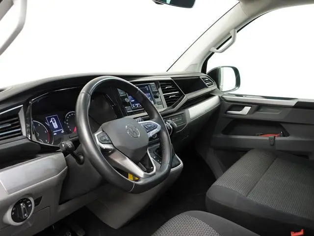 Volkswagen Transporter 2.0TDI L2H1 150PK Highline Dubbele Cabine Automaat Airco ACC Camera Parkeerse...