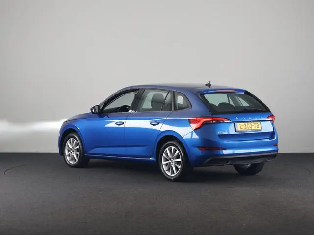 Skoda Scala 1.0 TSI Ambition 110 pk | Navigatie via App | Parkeersensoren achter | Cruise Control |...
