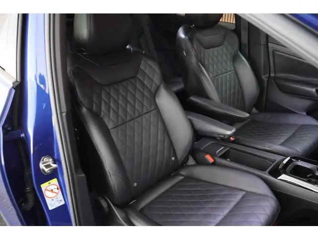 Volkswagen ID.4 First 204pk 77 kWh SOH 91% Camera Navigatie