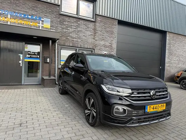 Volkswagen T-Cross 1.0 TSI R-Line | 1E EIGENAAR | 3/6/12MND GARANTIE| AUTOMAAT | LED | CARPLAY | DIG...