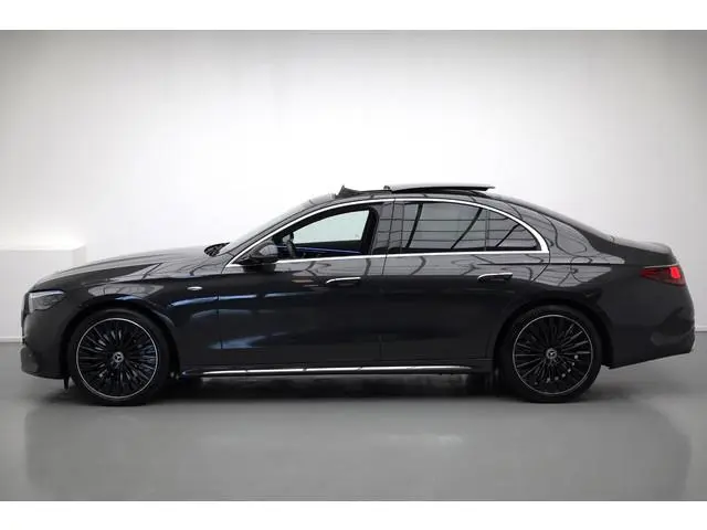 Mercedes-Benz E-klasse E300e 4MATIC Exclusive Line |Pano|Hyperscreen|Burmester|
