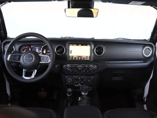 Jeep Wrangler Unlimited 4xe 380 Dominator | Liftkit 2.5 Rubicon | Electric Treeplanken | Grill 2025...