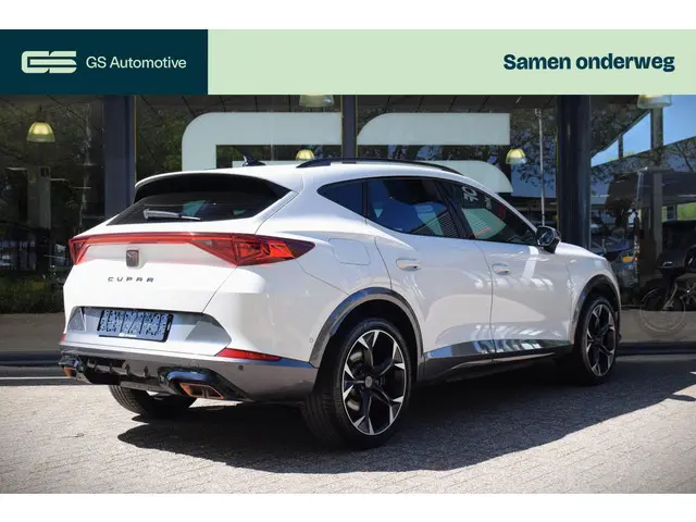CUPRA Formentor 1.4 e-Hybrid VZ 245PK PHEV LED|19INCH|CAM|CARPLAY|