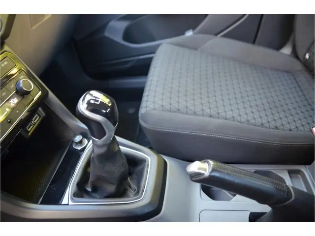Volkswagen T-Cross 1.0 TSI Life Trekhaak (1.000kg), 16" Alu, Automatische Airco, DAB+