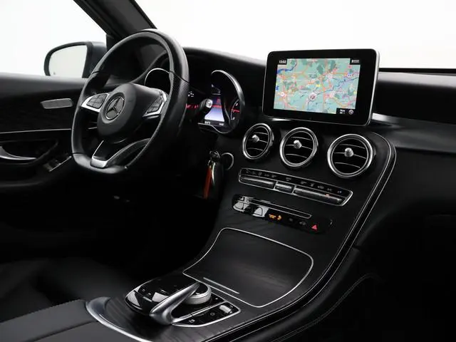Mercedes-Benz GLC-klasse 350e PLUG-IN HYBRID 320 PK 4MATIC AMG SPORT + WEGKL. TREKHAAK / PANORAMA /...