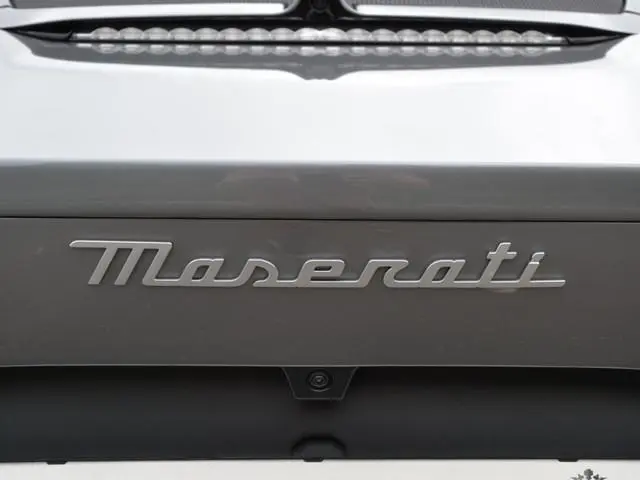 Maserati MC20