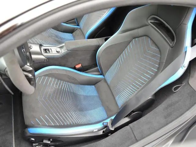 Maserati MC20 3.0 V6 630PK | Lift | Uitgebreid Alcantara-interieur | Keramische remmen | Carbon Fibr...
