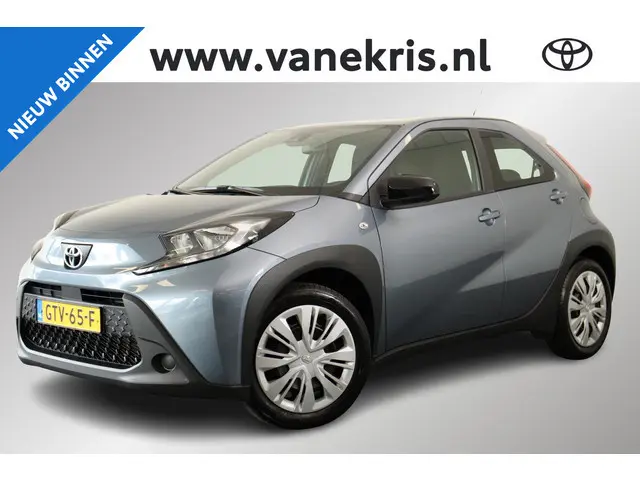 Toyota Aygo X 1.0 VVT-i MT Play Apple Carplay, Android auto, Parkeercamera