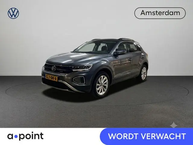 Volkswagen T-Roc 1.0 TSI Life Edition 115 pk | Verlengde garantie | Navigatie via App | Parkeersenso...