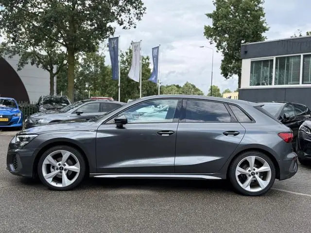 Audi A3 Sportback 35 TFSI S edition | 3X S-LINE IN & EXTERIEUR + ONDERSTEL | MILD-HYBRIDE  | NAVI +...