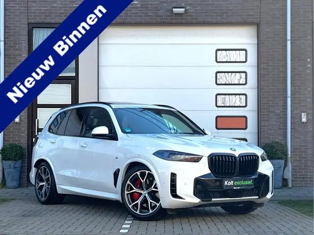 BMW X5 xDrive50e High Executive M Sport /  BMW Nieren Iconic Glow / Head-UP / Panodak / Luchtvering...