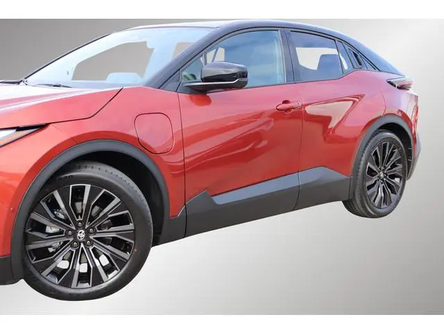 Toyota CHR +