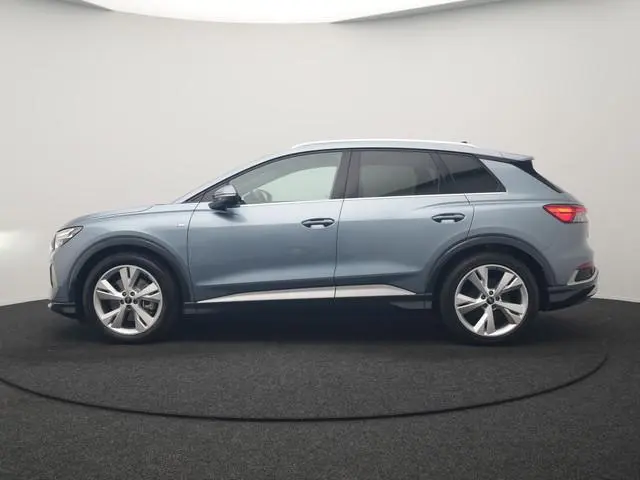 Audi Q4 e-tron 40 2x S Line 82 kWh 204pk Dealer O.H | Trekhaak Af Fabriek | Matrix LED | Keyless | L...