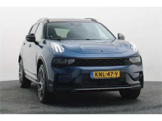 Lynk & Co 01