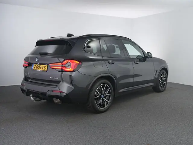 BMW X3 xDrive30e | Pano | Trekhaak | M-Sport | Shadow line |