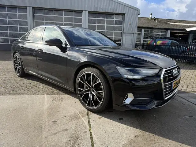 Audi A6 Limousine 50 TFSI e quattro S edition ** Panodak ** Matrix LED ** Valcona Leder ** 20inch **...
