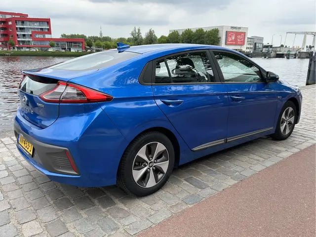 Hyundai IONIQ Comfort EV Full electric Navi/Camera Airco/ECC