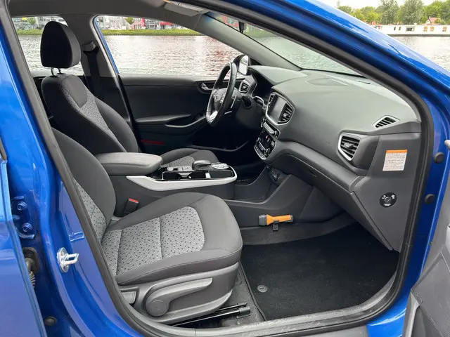 Hyundai IONIQ Comfort EV Full electric Navi/Camera Airco/ECC