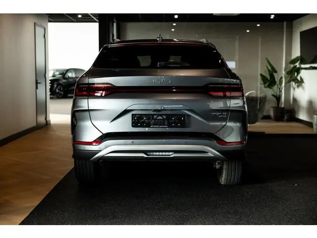 BYD SEAL U