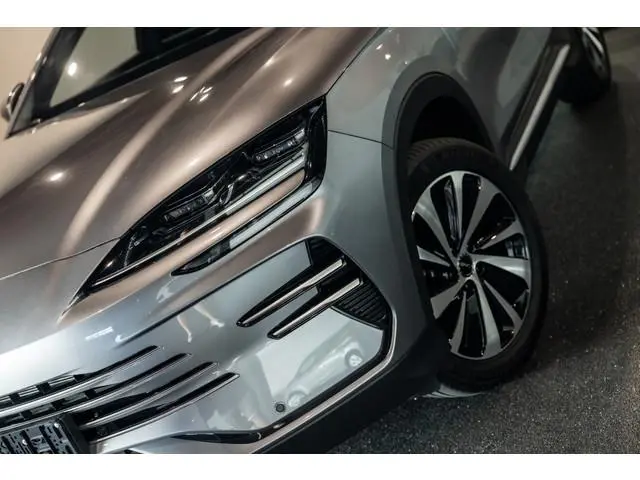 BYD SEAL U