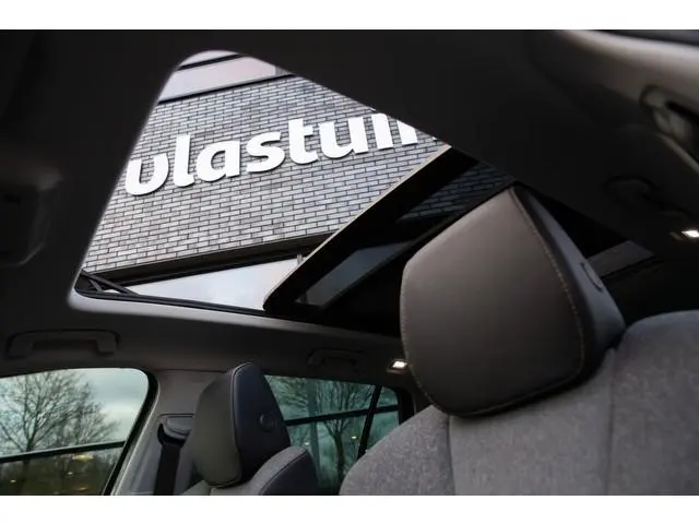 ŠKODA Octavia Combi 1.5 TSI MHEV  Business Edition , Panoramadak, Stuur/stoelverwarming, 