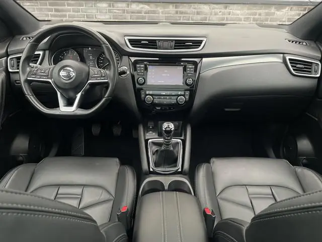 Nissan Qashqai 1.2 Tekna + | Pano-Dak | Trekhaak | Leer | Bose | Navi | Camera | Climate