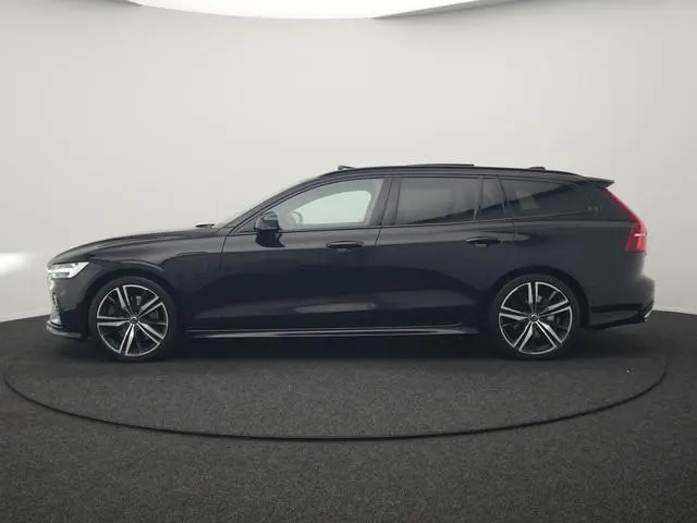 Volvo V60 T8 Twin Engine AWD R-Design PHEV 390pk Dealer O.H. | Trekhaak Af Fabriek | Panodak | Head...