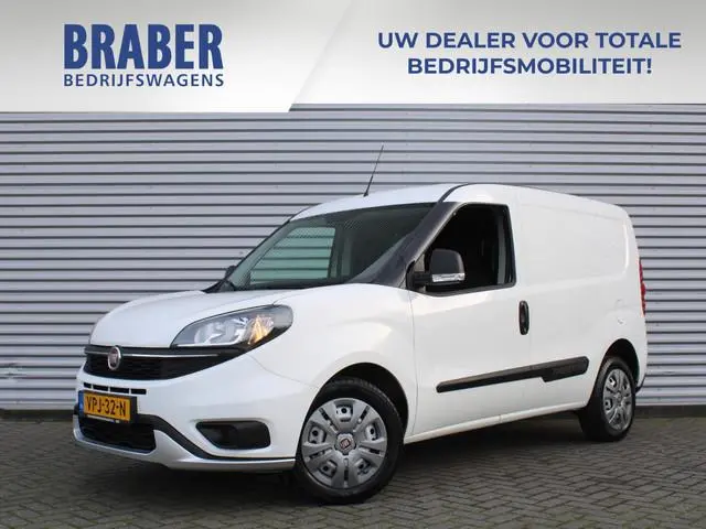 Fiat Doblò Cargo 1.6 MJ L1H1 S Trekking | Navi | Cruise | Airco | Parkeersensoren achter | Apple Car...