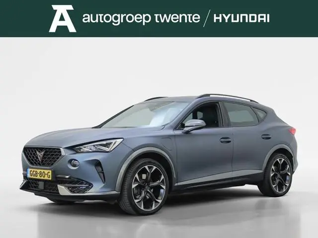 Cupra Formentor 1.4 e-Hybrid Adrenaline | Matte lak | Stekker | Stoelverwarming