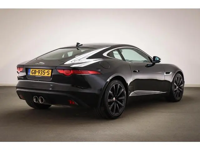 Jaguar F-TYPE 3.0 V6 Coupé | PANORAMADAK | CLIMA | STUURVERWARMING | CAMERA | 19"