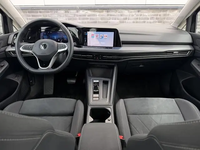 Volkswagen Golf 1.4 eHybrid Style | Carplay | Camera | Memory | Navi | Sfeerverlichting | LED | IQ-L...