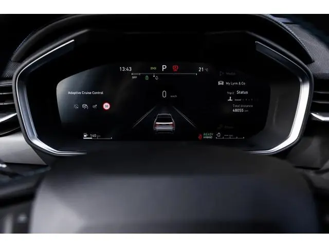 Lynk & Co 01