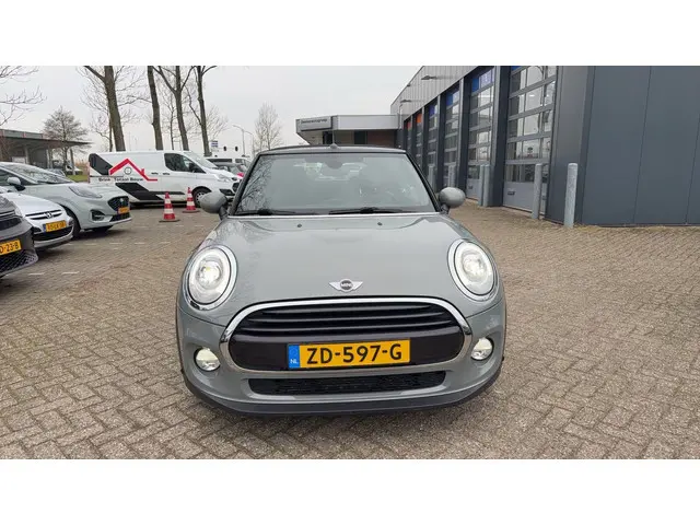 MINI Cooper Cabrio