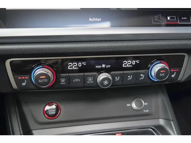 Audi RSQ3