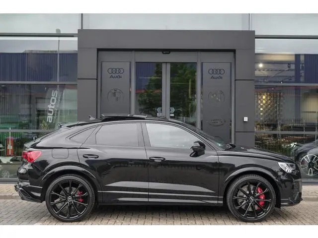 Audi RSQ3