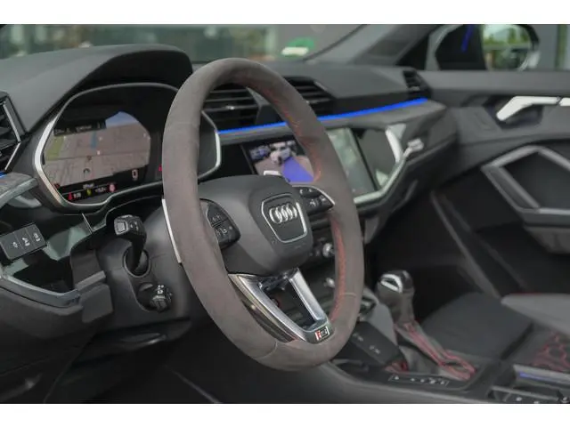 Audi RSQ3