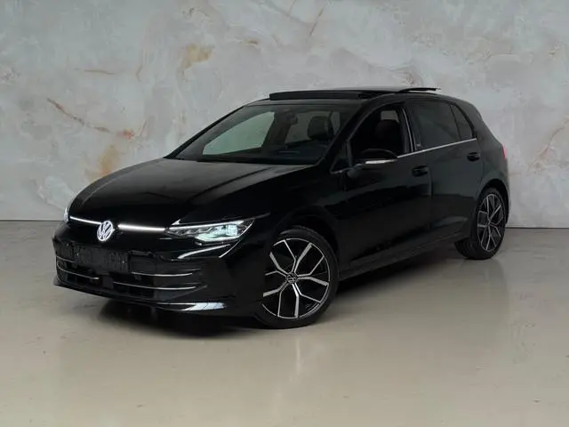 Volkswagen Golf 1.5 eTSI 50 Edition / Pano / Massage / Head-up /
